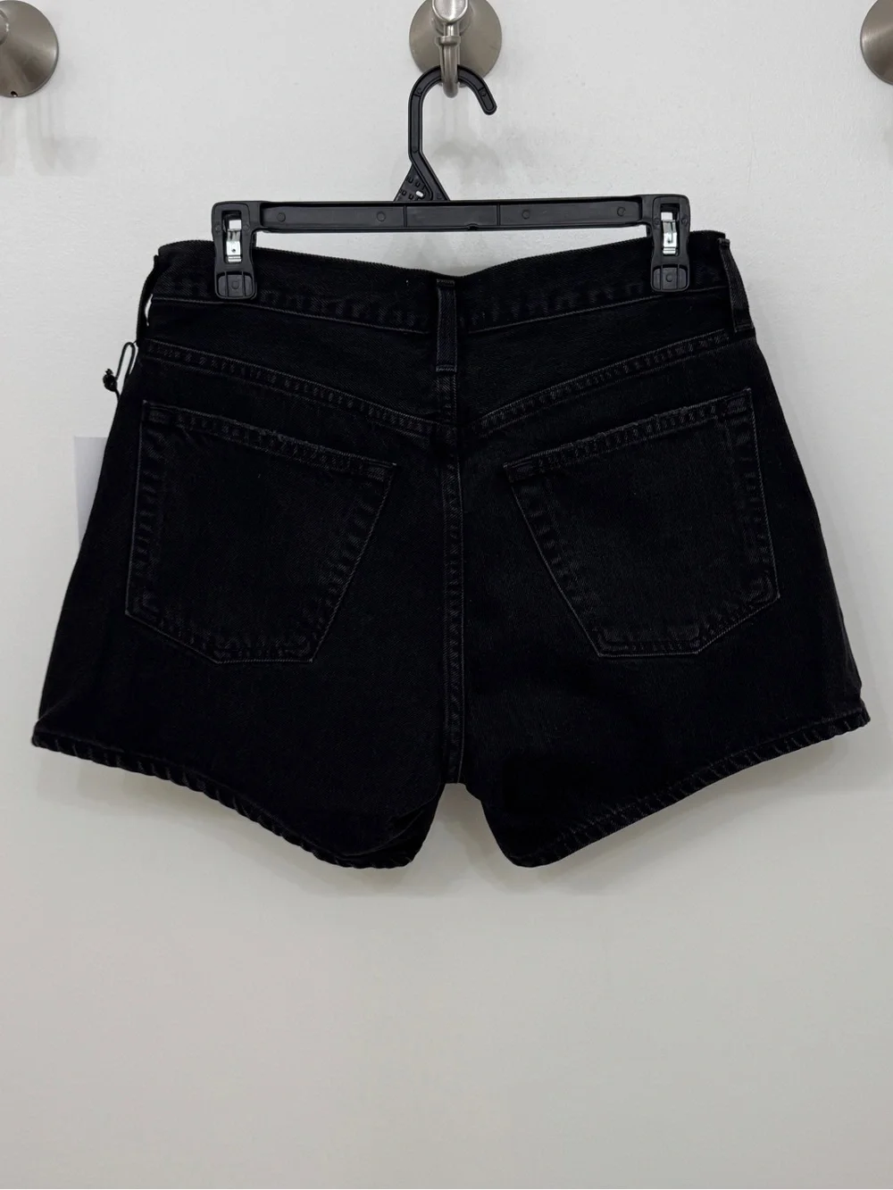 AGOLDE Parker Long Jean Shorts in Phase Black sz 27 4.5